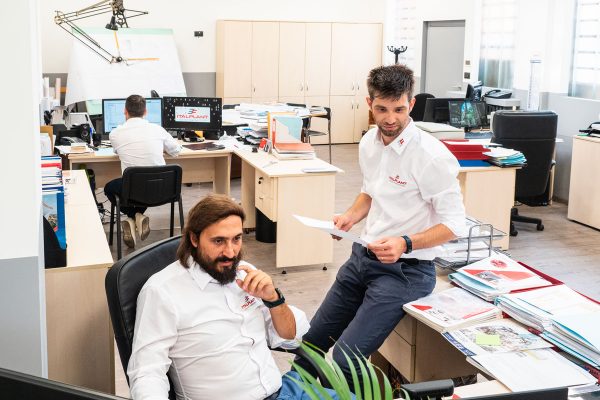 lavoro-uffici-italplant Lo staff - 7