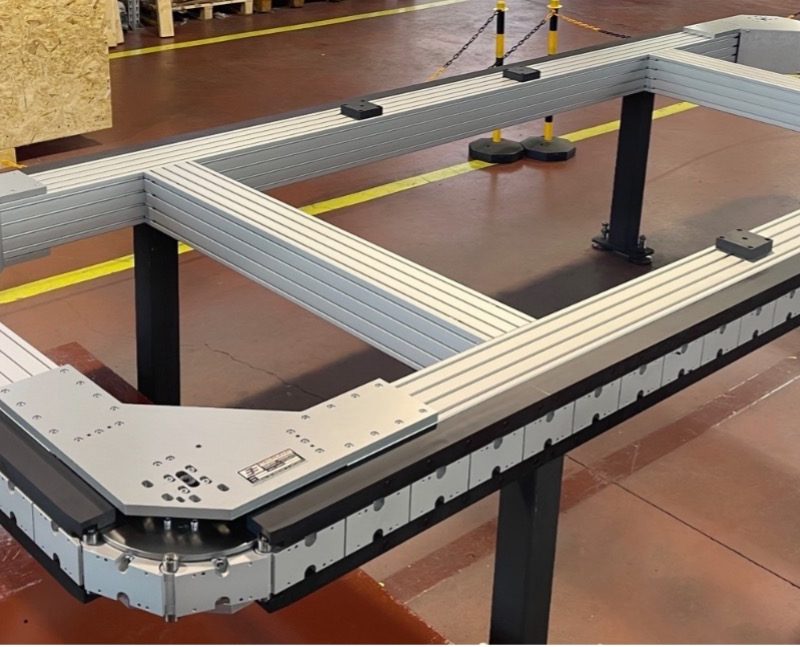 Anteprima di un precision link conveyor Squared